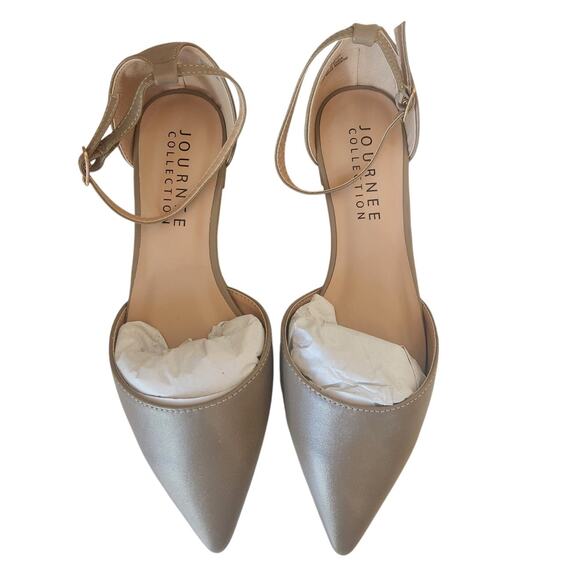 Journee Collection Reba Ballet Flat Women's Taupe Ankle Strap  7 Wide - Picture 1 of 6